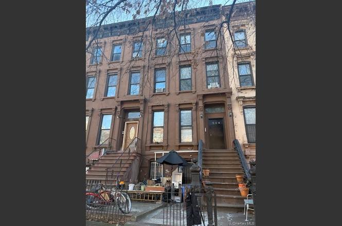 504 Willoughby Ave