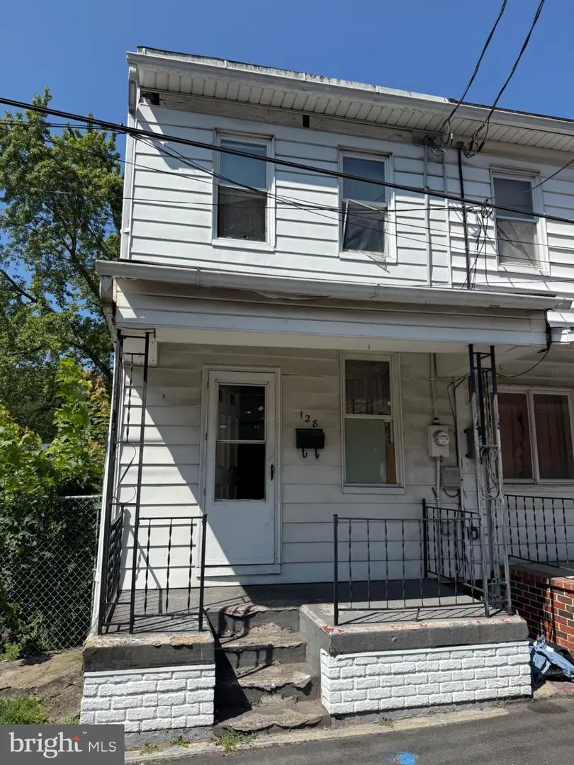 128 Preston Ave