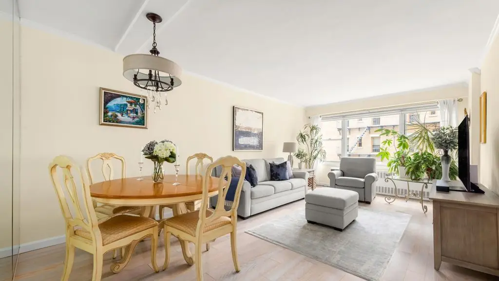 435 E 65th St Unit 6E