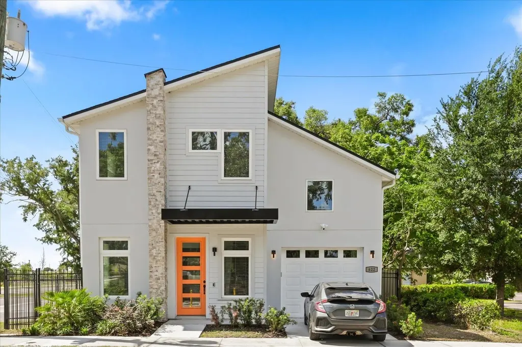622 Conley St