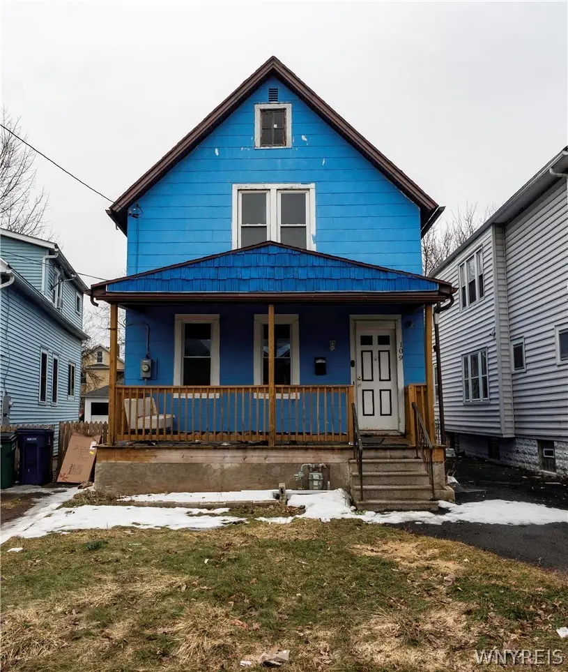 109 Roesch Ave