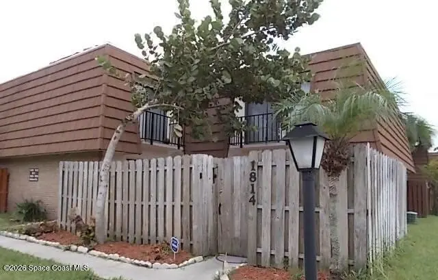 1814 Kaileen Cir NE