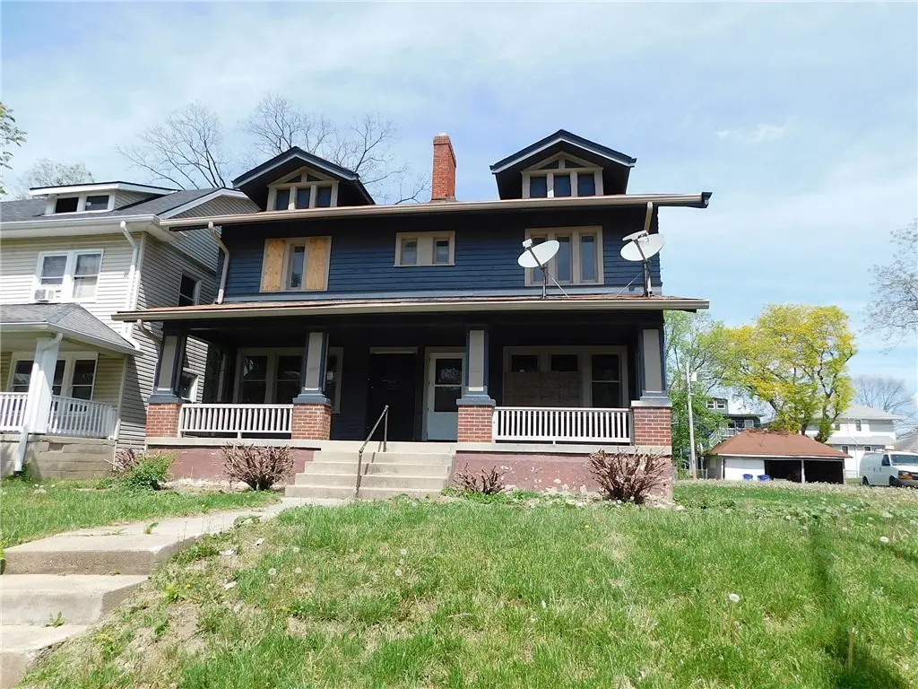 817 Harvard Blvd