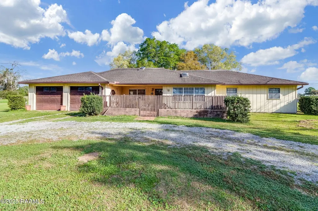 3101 Donna Rd