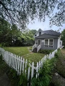 921 Corbin St