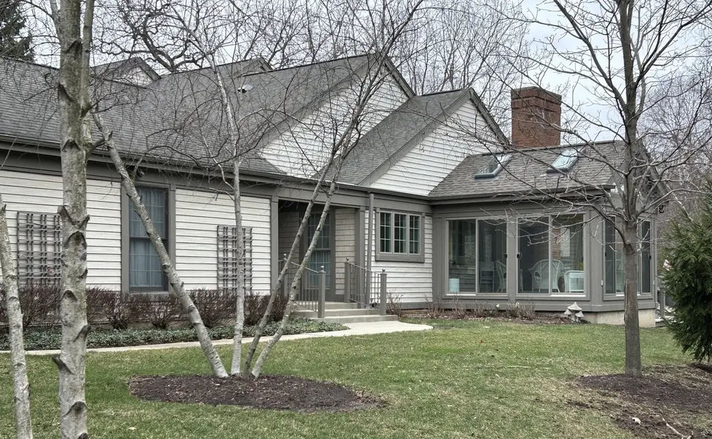 12 Warrington Dr