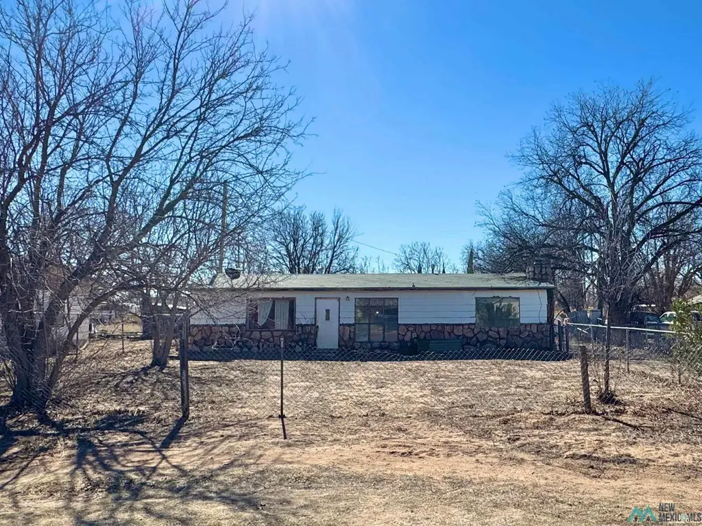 213 S La Huerta Cir