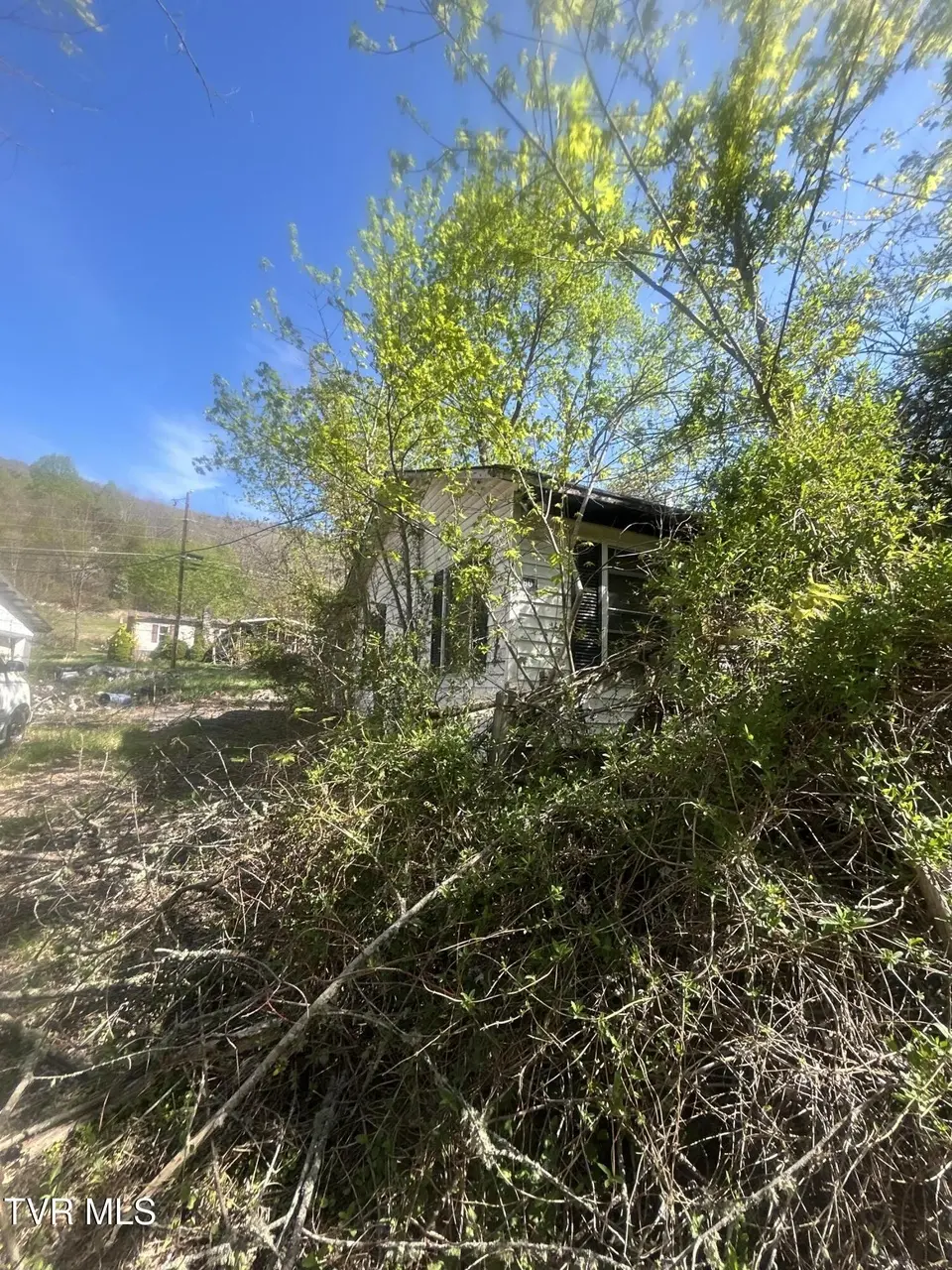 807 Cleghorn Valley Rd