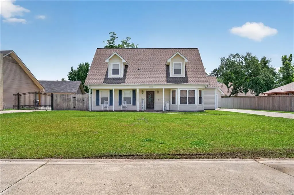 202 Oakmont Dr