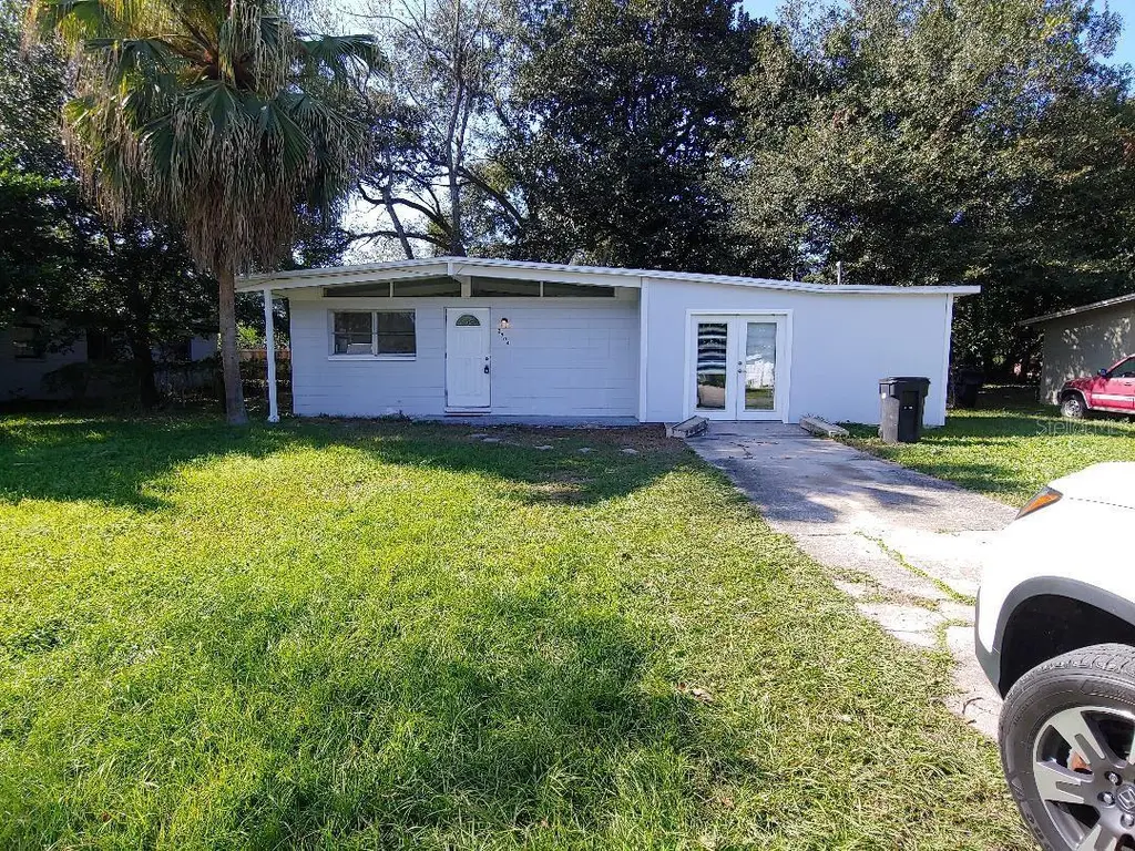 2904 NE 11th Ter