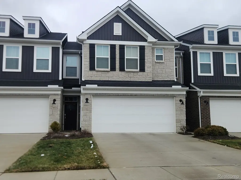 1459 Arcadia Dr