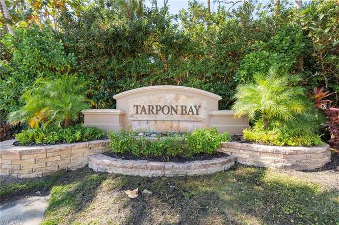 1672 Tarpon Bay Dr S #102