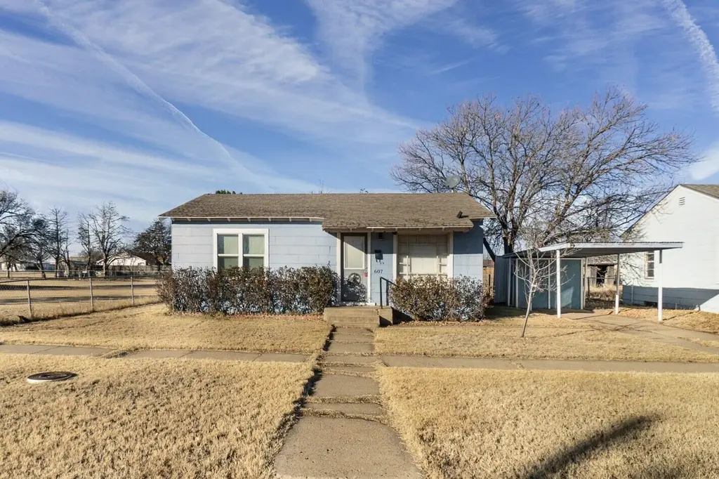 607 N Floyd Ave