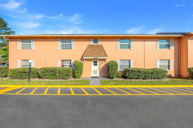 1605 W Oak Ridge Rd Unit A