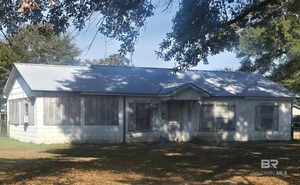 313 Cloverdale Rd