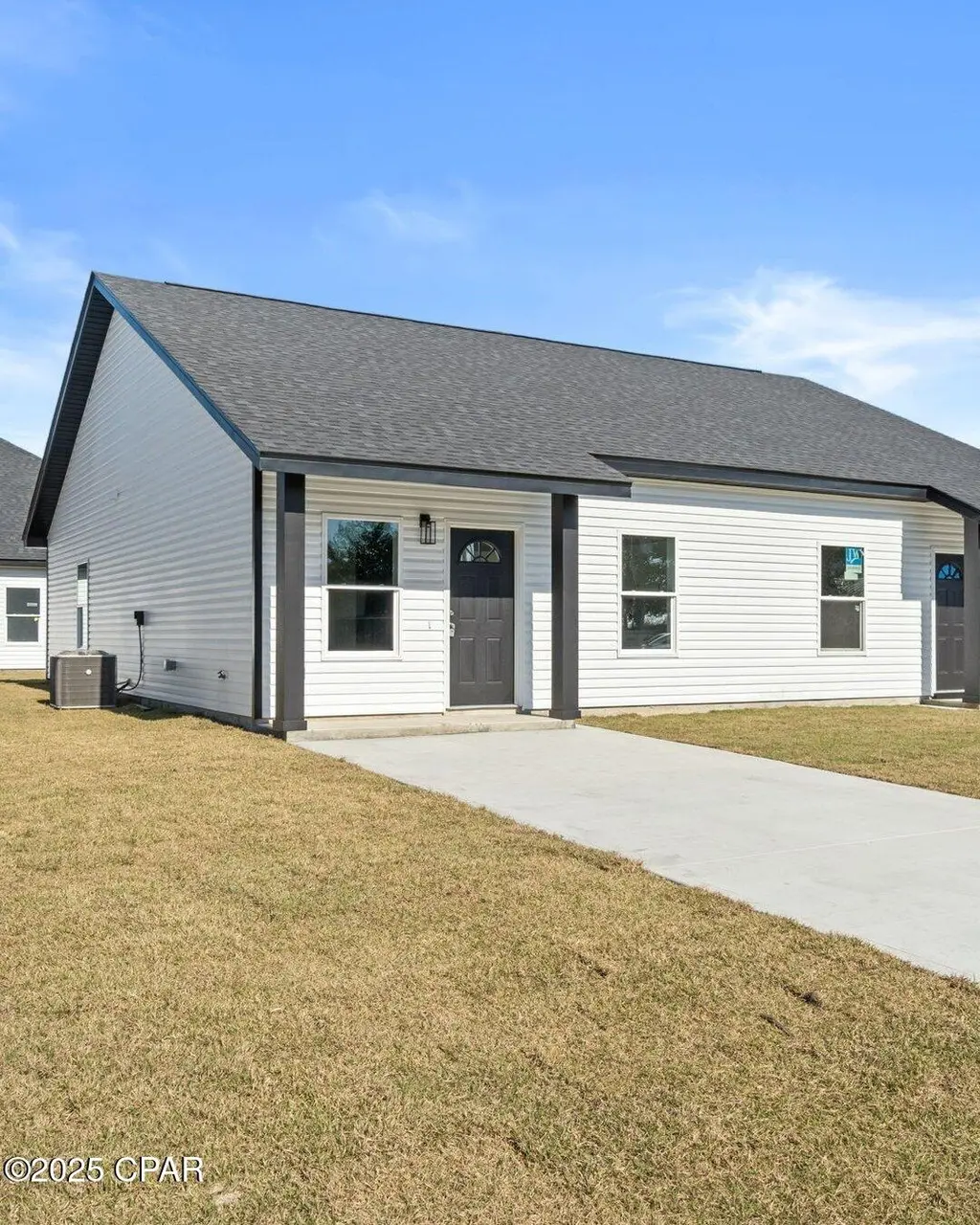3205 E 2nd Pl