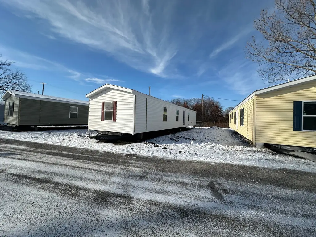 402 Mallard Dr SE