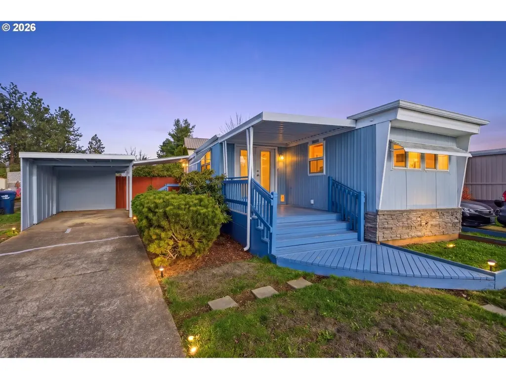 2150 Laura St #83