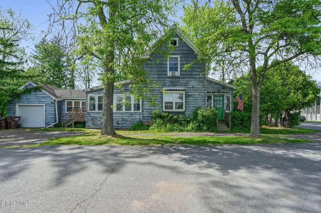 55 Van Dyke Rd
