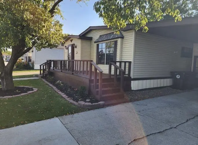 1350 E North St Lot 71