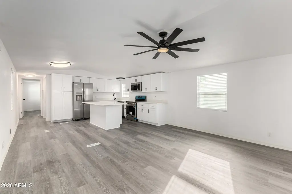 555 W Warner Rd #125