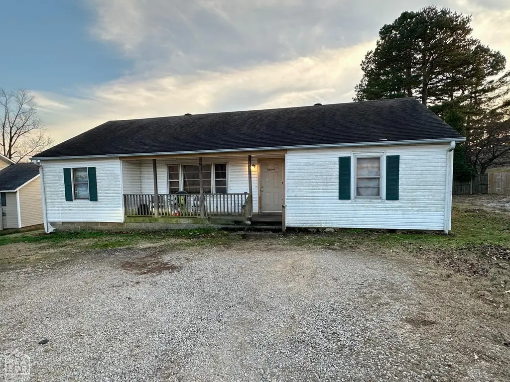 2712 Fairview Rd