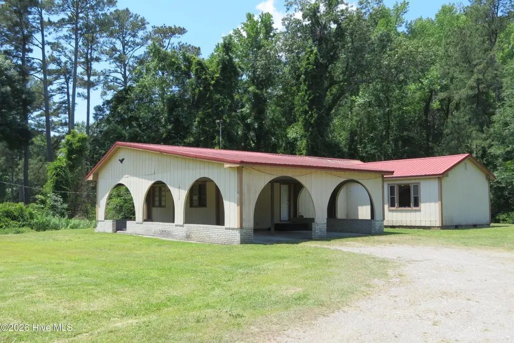 17038 E Nc 55 Hwy