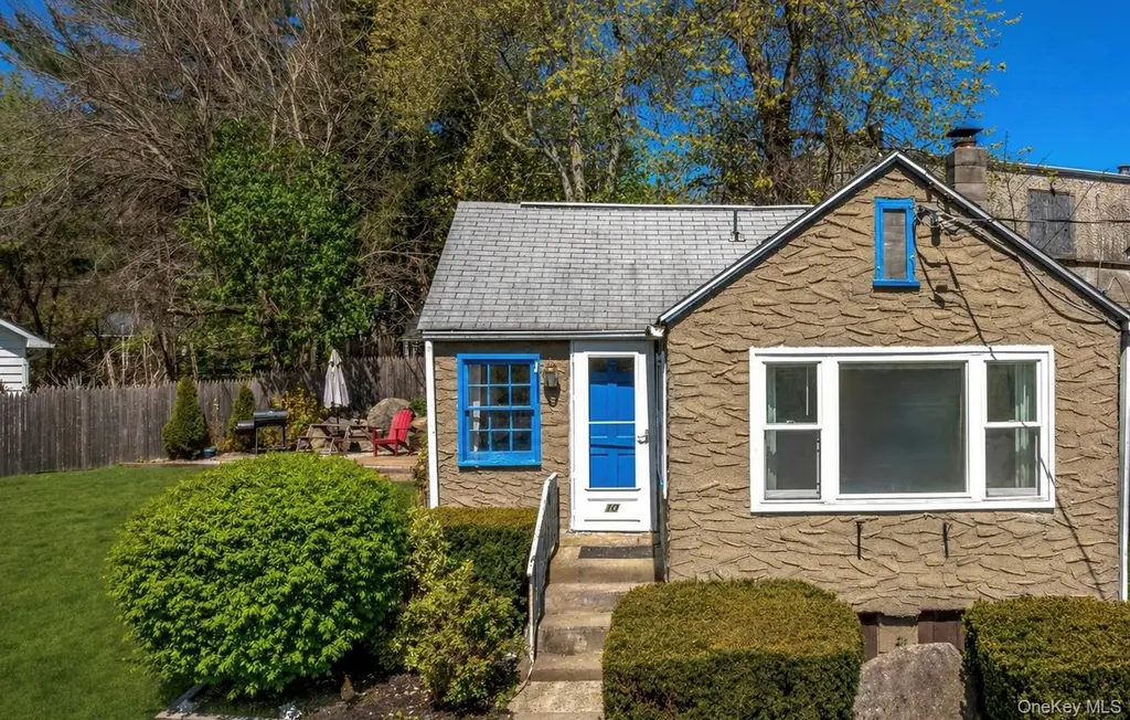 10 Waterford Rd