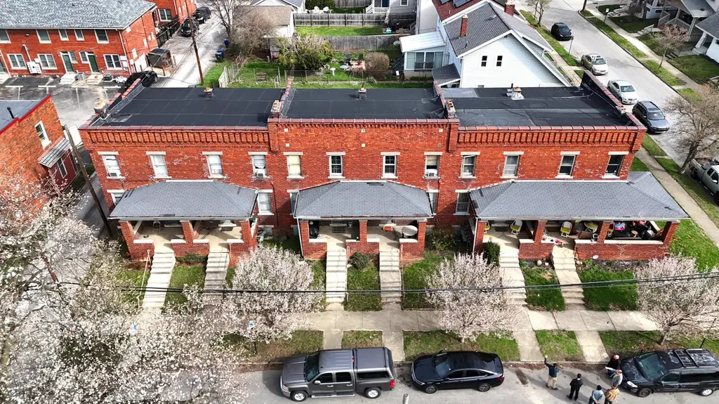300-310 E 9th Ave