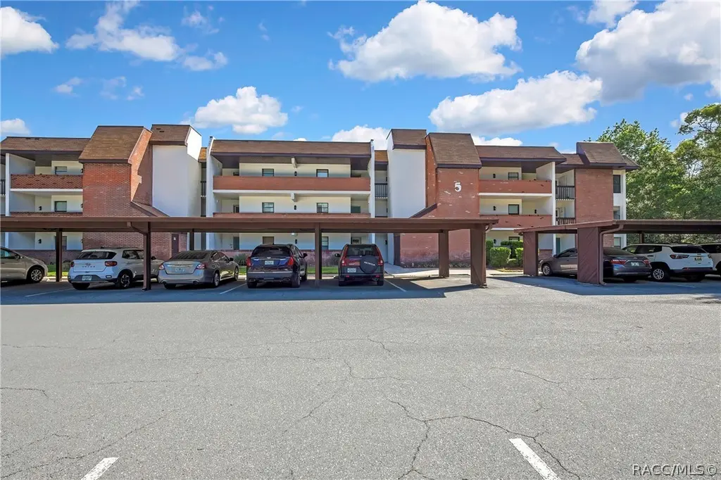 5 Cypress Run Unit 56B