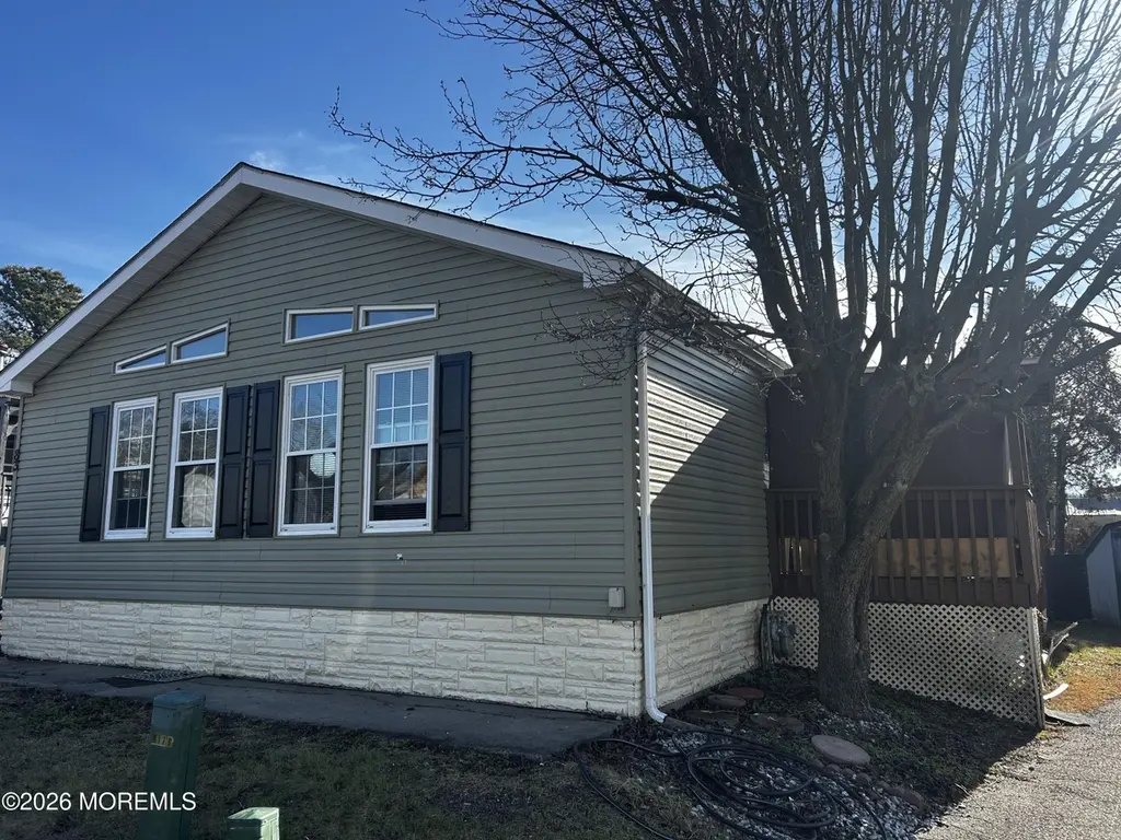 83 Seattle Slew Dr