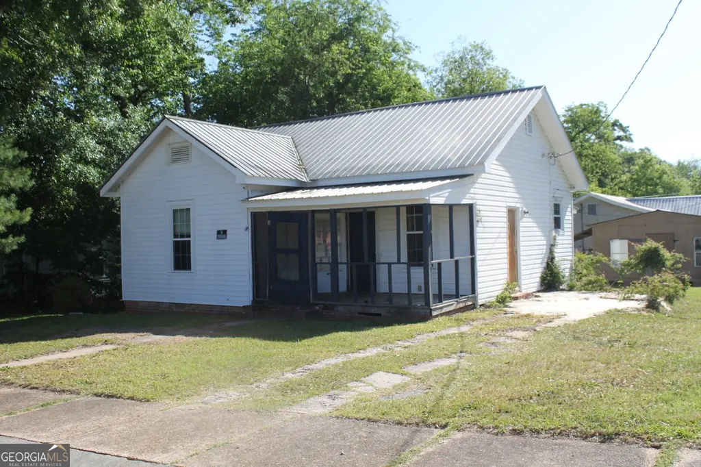 1 Callaway St