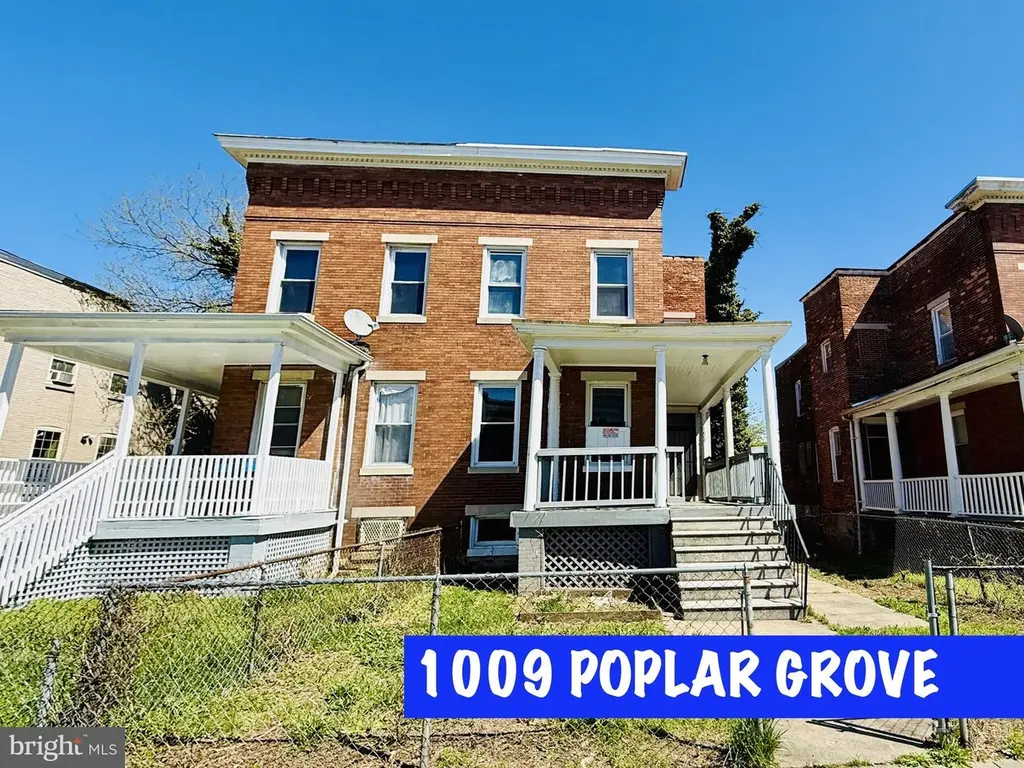 1009 Poplar Grove St
