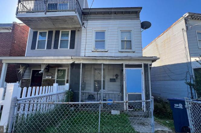 2005 Fairlawn Ave SE