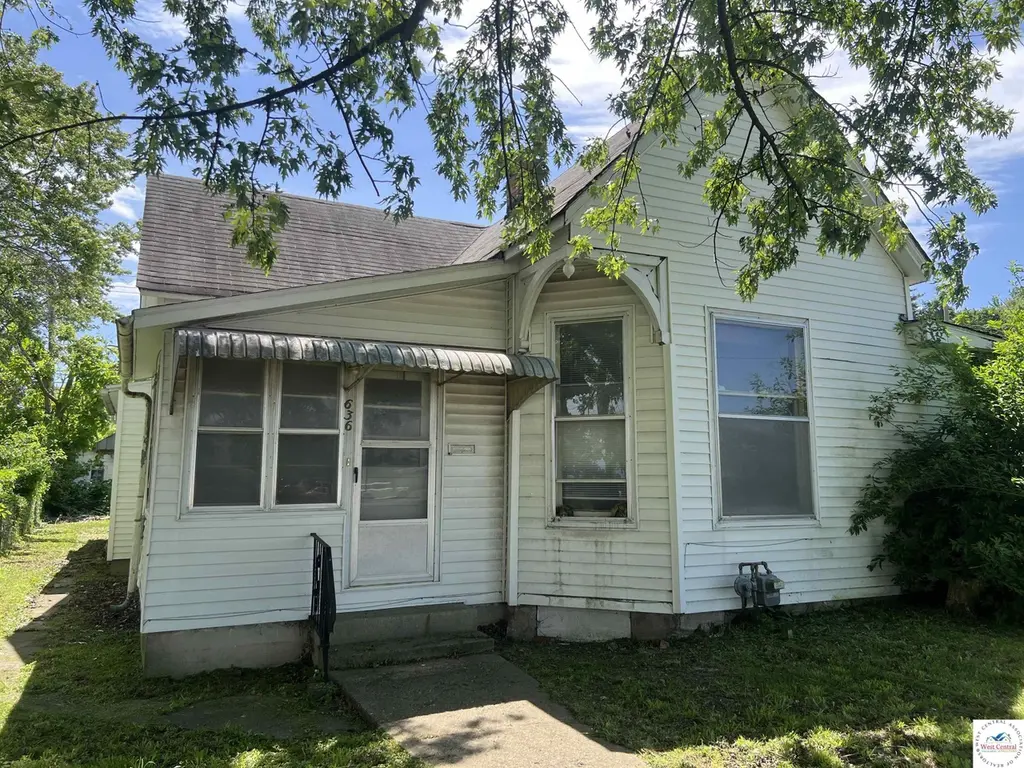 636 E Broadway Blvd