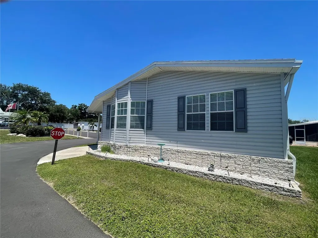 11200 Walsingham Rd #139