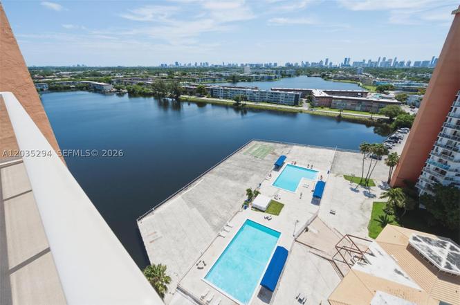 1301 NE Miami Gardens Dr Unit 1515W