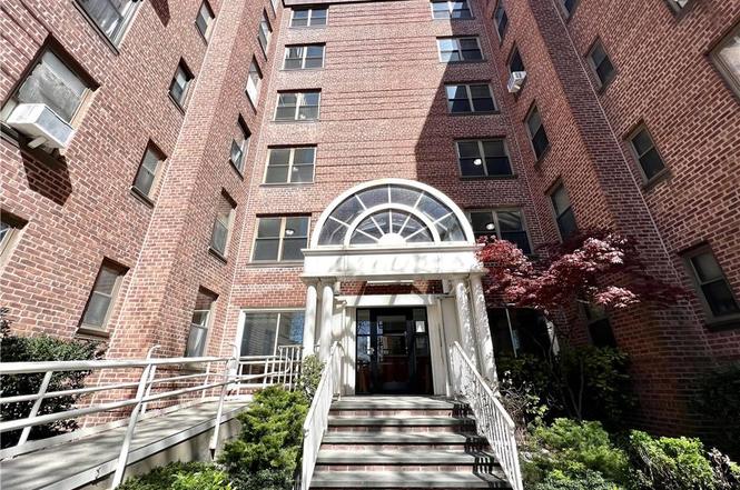2165 Brigham St Unit 1C