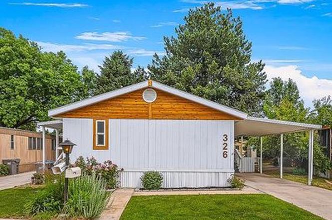 326 Oak Cir