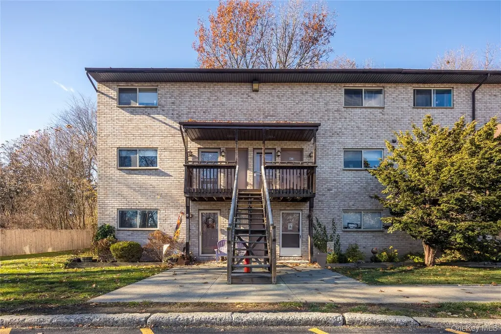 26 Cooper Rd #914