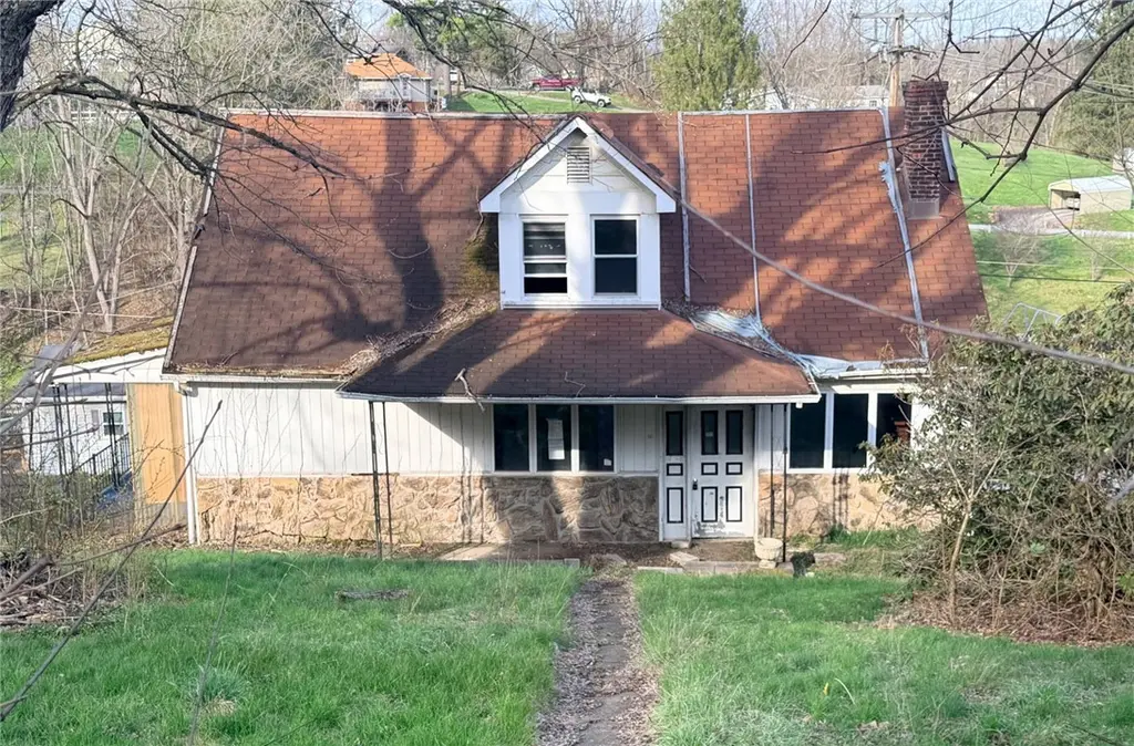 35 Florence Ave