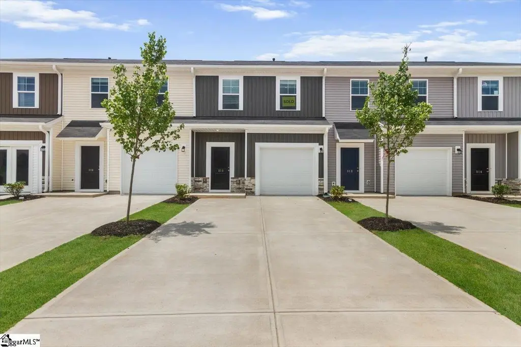 192 Randwick Ln