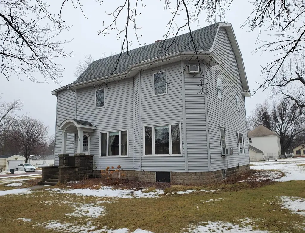 808 Adams Ave