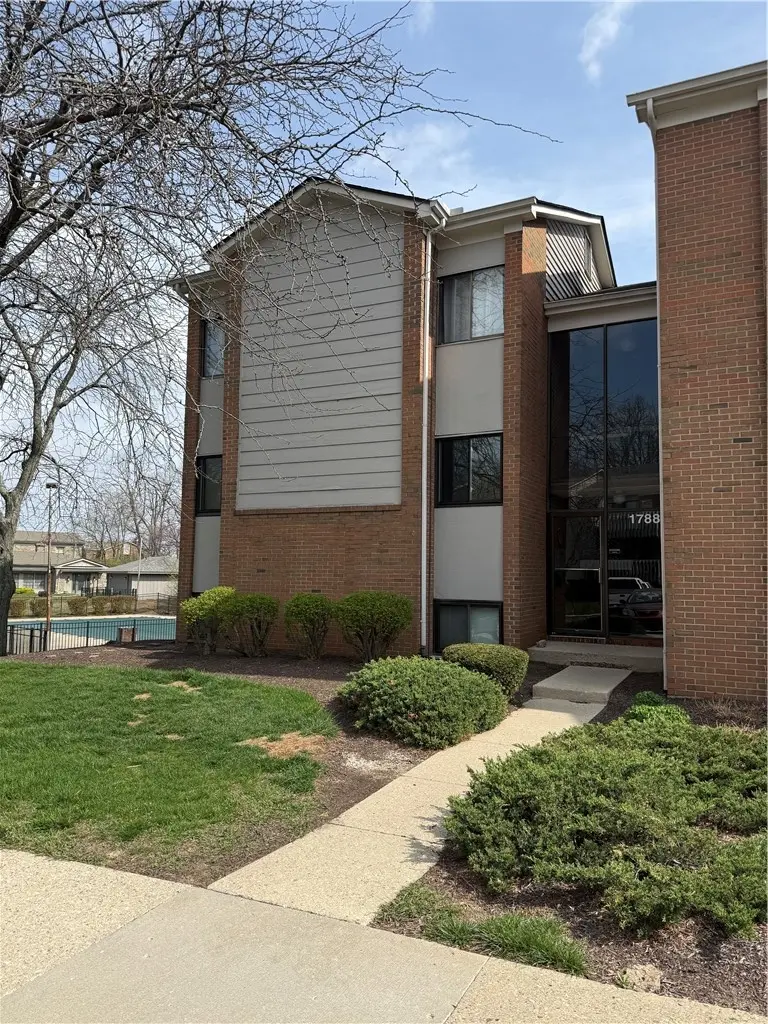 1788 Cherokee Dr Unit F