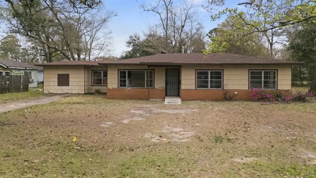 4510 El Paso Ave