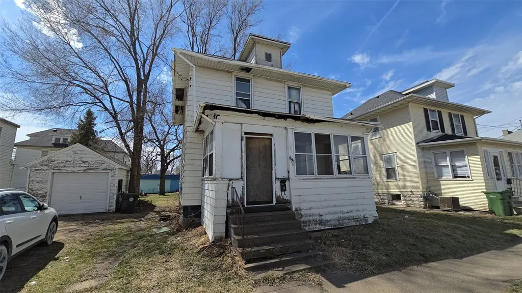 628 Allen St