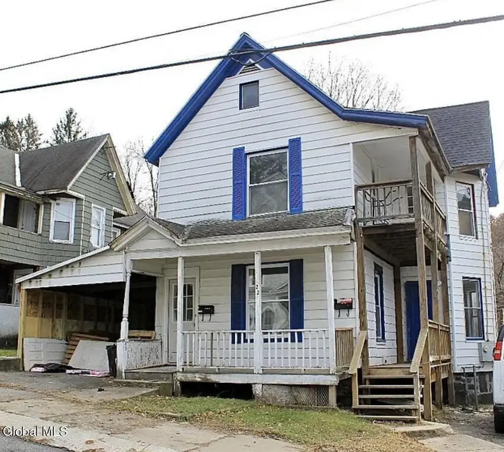 22 Eagle St