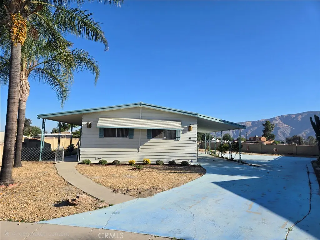 141 N Palomar