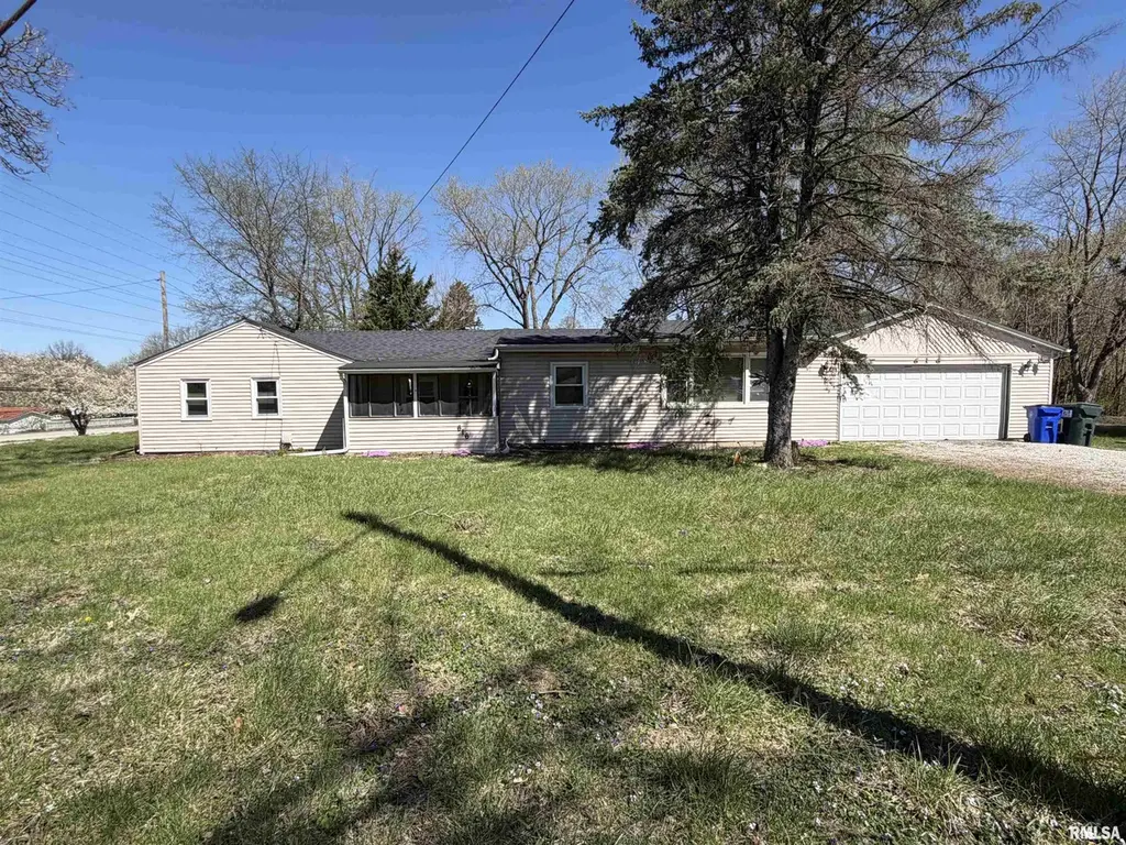 616 E Hays Ave