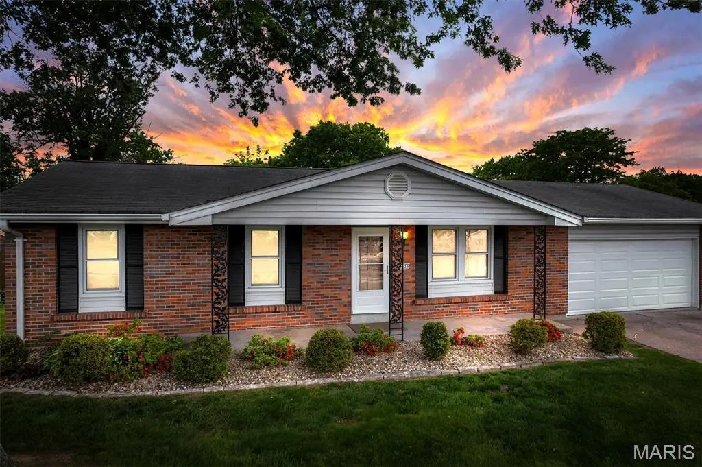 3135 Elm St